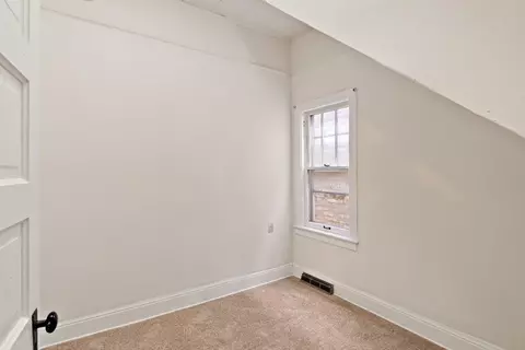 2028 Davidson Pl, Whiting, IN 46394 photo 13