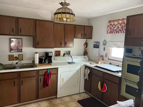 235 N Wright St, Griffith, IN 46319 photo 5