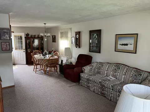 235 N Wright St, Griffith, IN 46319 photo 4