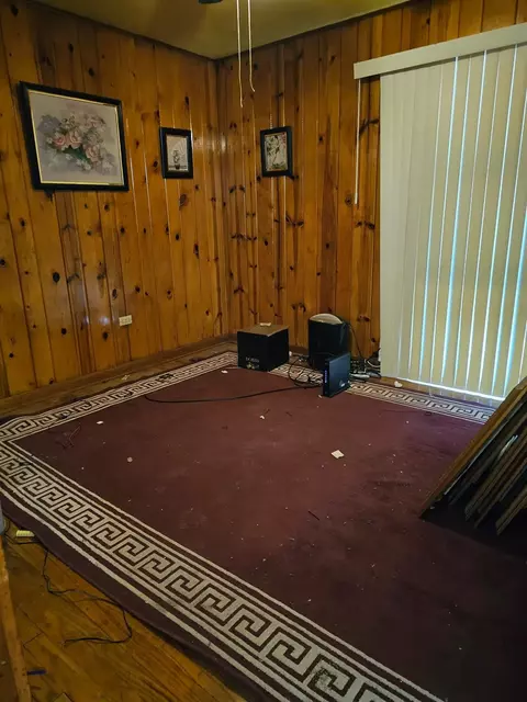 6746 Birch Pl, Gary, IN 46403 photo 8