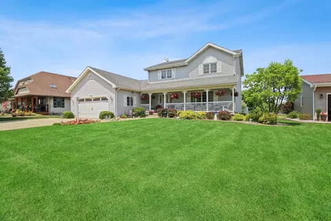 2720 Mockingbird Dr, Crown Point, IN 46307 photo 4