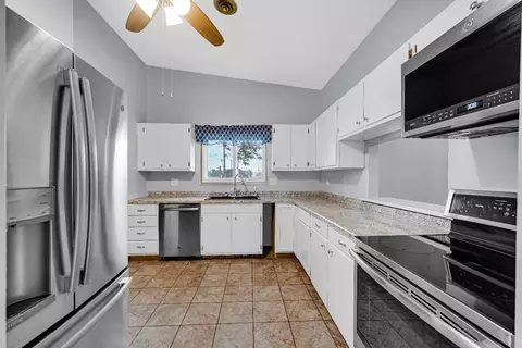 431 Fisher St #D, Munster, IN 46321 photo 12