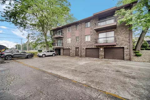 431 Fisher St #D, Munster, IN 46321 photo 5