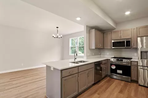 1175 Harbor Way, Burns Harbor, IN 46304 photo 7
