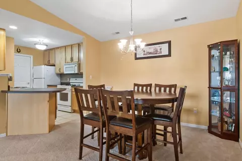 630 Cambridge Ct #2D, Munster, IN 46321 photo 8