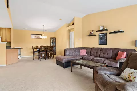 630 Cambridge Ct #2D, Munster, IN 46321 photo 3