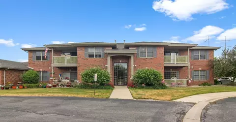 630 Cambridge Ct #2D, Munster, IN 46321 photo 1