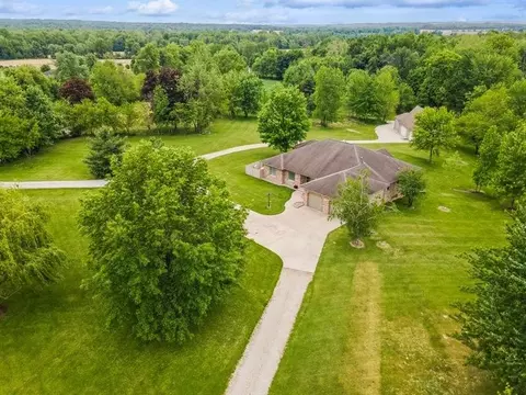 8902 N Wilhelm Rd, La Porte, IN 46350 photo 28