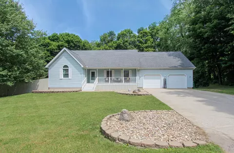 4121 E Rolling Dr, Rolling Prairie, IN 46371 photo 1