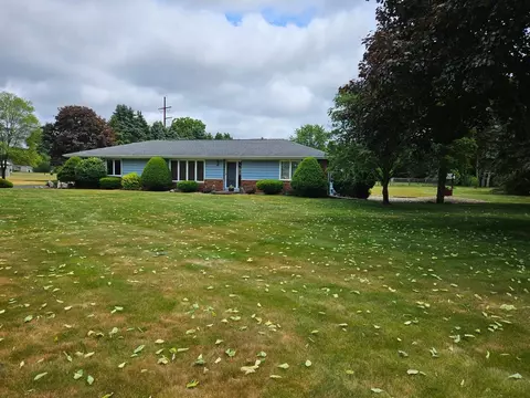 6202 E Bootjack Rd, Rolling Prairie, IN 46371 photo 3