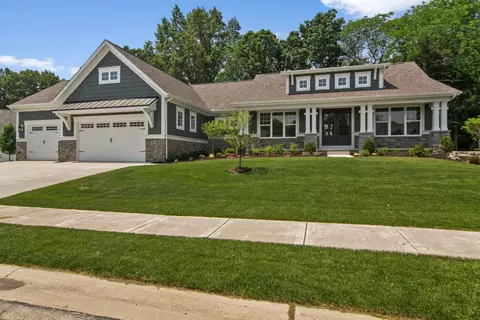 3803 Elio Way, Valparaiso, IN 46385 photo 1