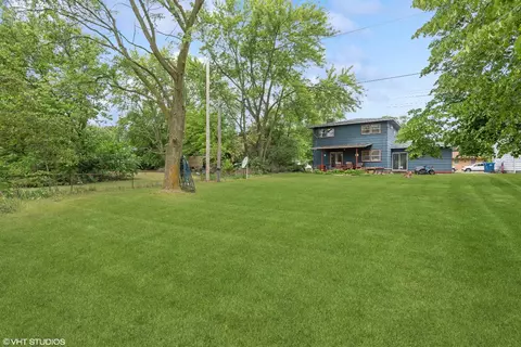4425 E 13th Pl, Gary, IN 46403 photo 2