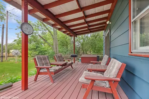 4425 E 13th Pl, Gary, IN 46403 photo 4