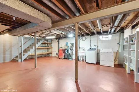 4425 E 13th Pl, Gary, IN 46403 photo 17