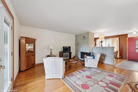 4425 E 13th Pl, Gary, IN 46403 photo 7