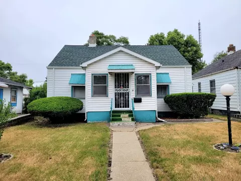 611 Burr St, Gary, IN 46406 photo 2