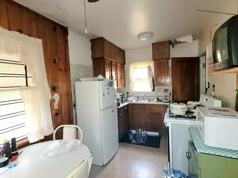 611 Burr St, Gary, IN 46406 photo 6