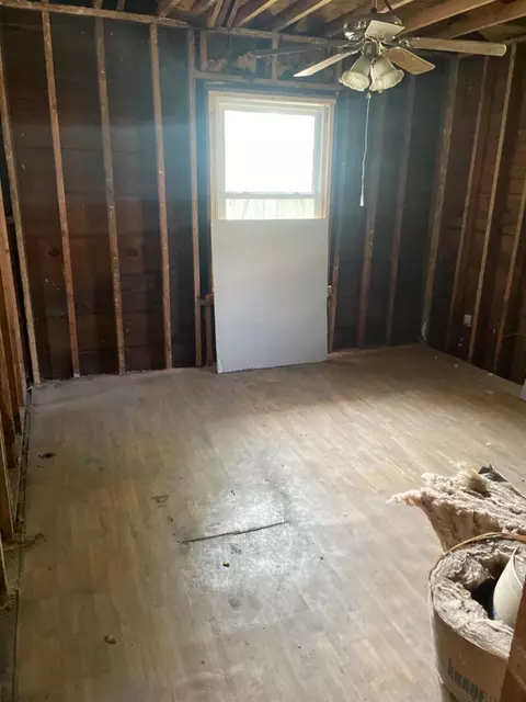 431 Porter St, Gary, IN 46406 photo 8