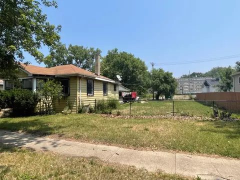 431 Porter St, Gary, IN 46406 photo 2