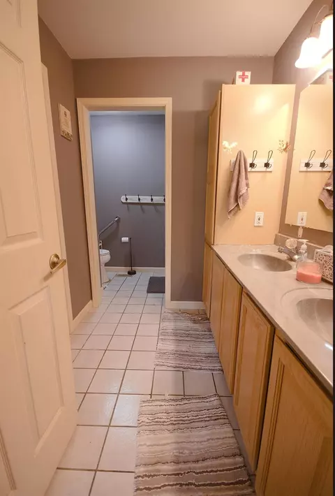 904 Cornwallis Ln, Munster, IN 46321 photo 17