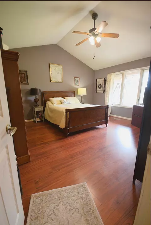 904 Cornwallis Ln, Munster, IN 46321 photo 11