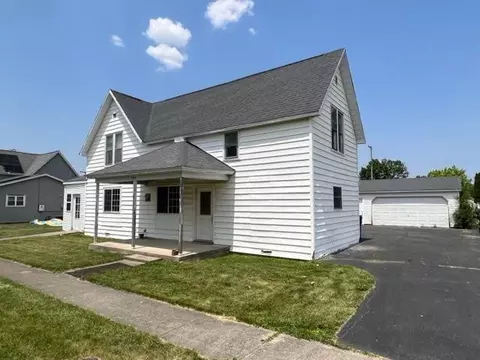 104 E Broadway St, Brook, IN 47922 photo 1