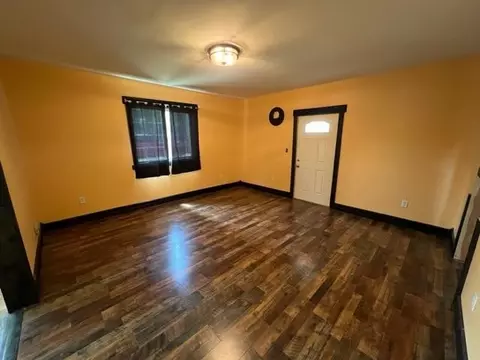104 E Broadway St, Brook, IN 47922 photo 8