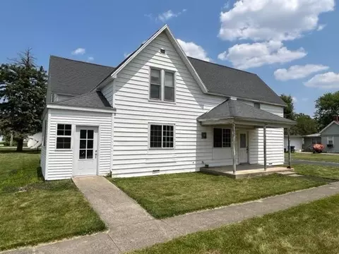 104 E Broadway St, Brook, IN 47922 photo 3