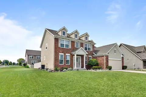 2451 Walker Dr, Valparaiso, IN 46385 photo 2