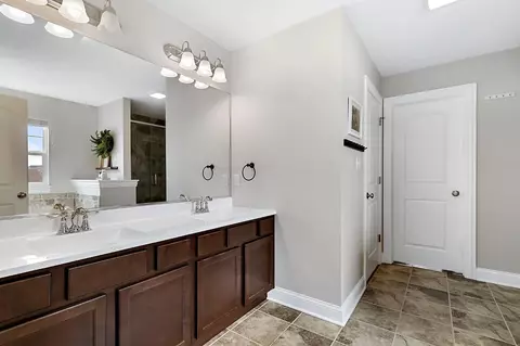 2451 Walker Dr, Valparaiso, IN 46385 photo 12