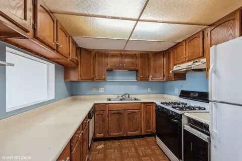 1307 Brookside Dr #B2, Munster, IN 46321 photo 4