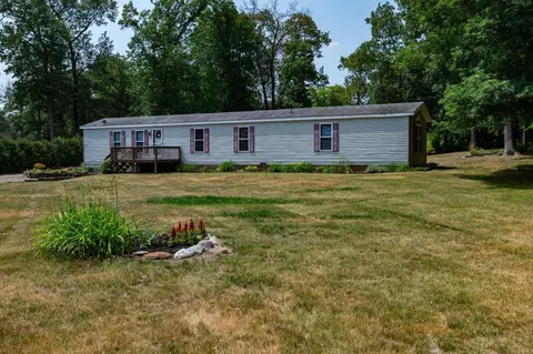 4391 Oakland Ct, Wheatfield, IN 46392 photo 2