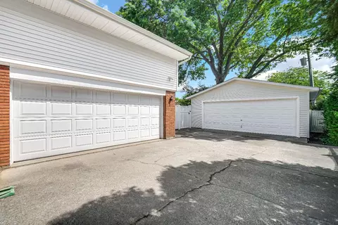 1826 Ada Ln, Munster, IN 46321 photo 16