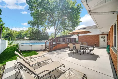 1826 Ada Ln, Munster, IN 46321 photo 3