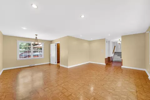 1826 Ada Ln, Munster, IN 46321 photo 4