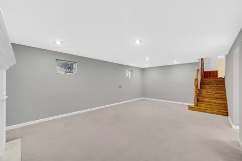 1826 Ada Ln, Munster, IN 46321 photo 7