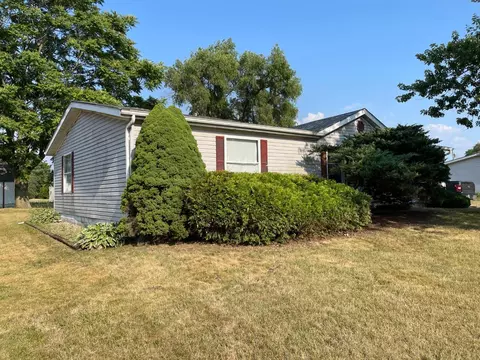 10617 N 291, De Motte, IN 46310 photo 2