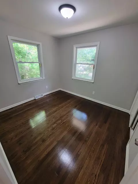 290 N Hamilton St, Gary, IN 46403 photo 12