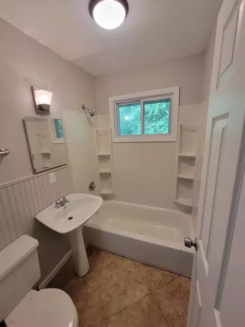 290 N Hamilton St, Gary, IN 46403 photo 10
