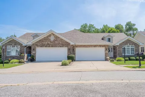 10787 Knickerbocker Ct, Saint John, IN 46373 photo 4