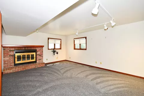 3070 E 62nd Pl, Hobart, IN 46342 photo 8