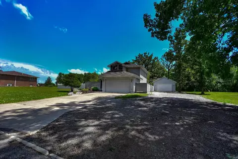3070 E 62nd Pl, Hobart, IN 46342 photo 54