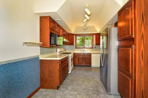 3070 E 62nd Pl, Hobart, IN 46342 photo 12