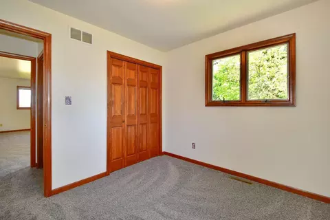 3070 E 62nd Pl, Hobart, IN 46342 photo 18