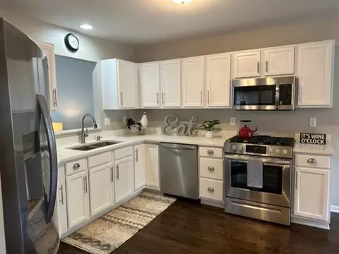 6950 Tompkins Ct, Griffith, IN 46319 photo 3