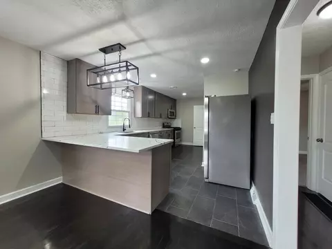 266 Mckinley St, Gary, IN 46404 photo 5