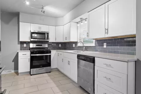 1029 N Dwiggins St, Griffith, IN 46319 photo 23