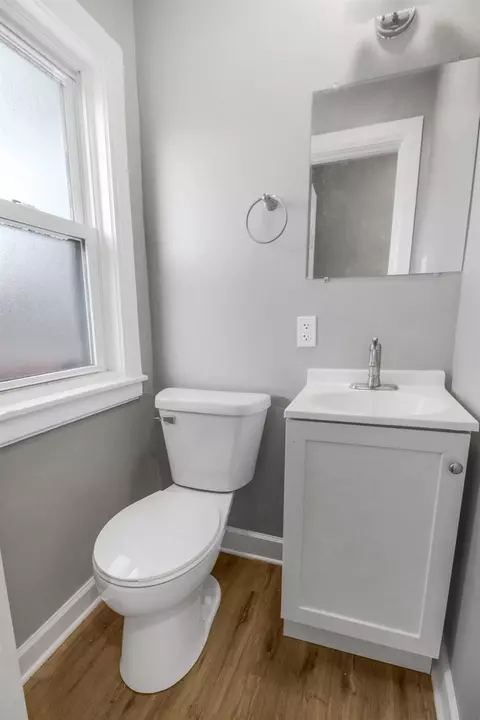 642 Taft St, Gary, IN 46404 photo 3