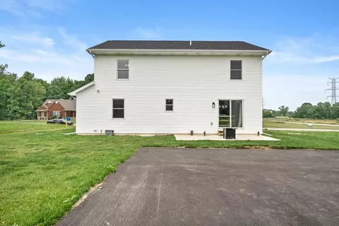 294 Holst Ln, Valparaiso, IN 46385 photo 17