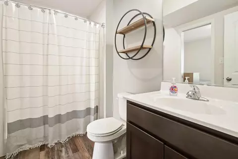 294 Holst Ln, Valparaiso, IN 46385 photo 9